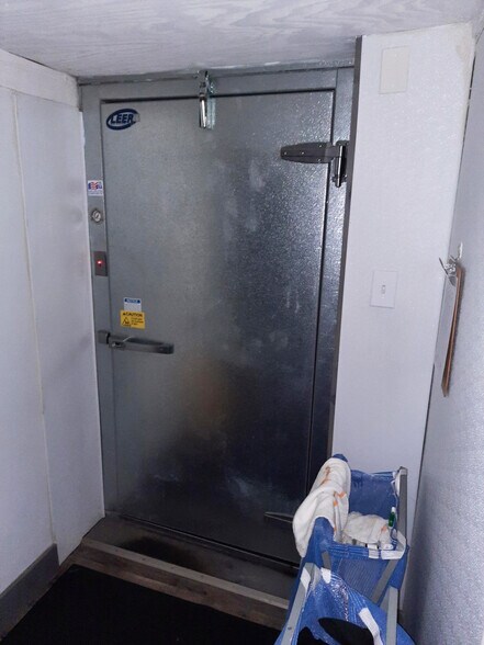 More Photos Of 1584-1586 S High St, Columbus Storefront Retail Residential For Sale