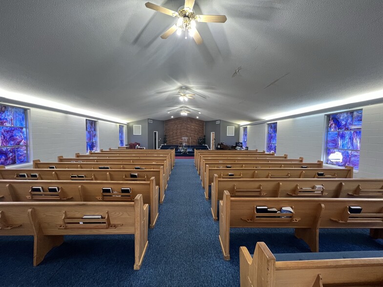 More Photos Of 1393 E Maple Ave, Flint Religious Facility For Sale