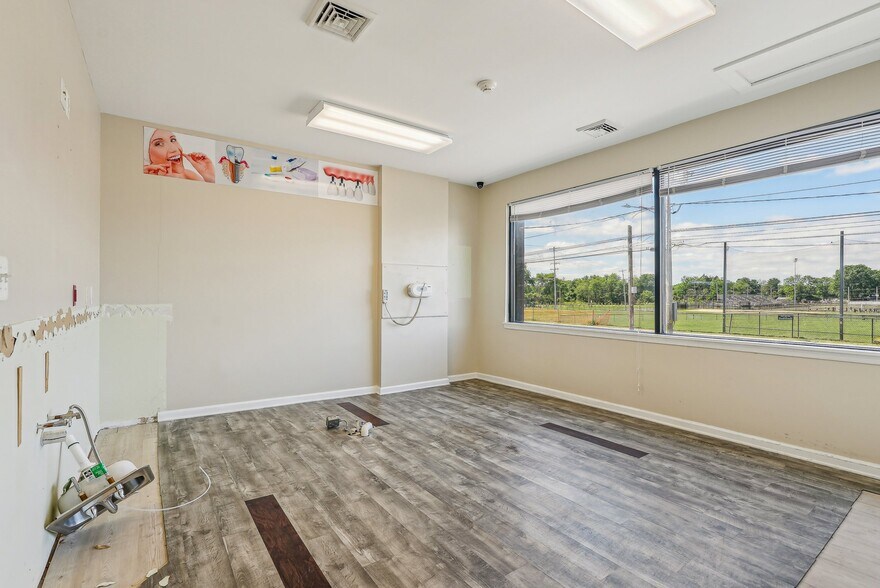 More Photos Of , Levittown General Retail For Sale