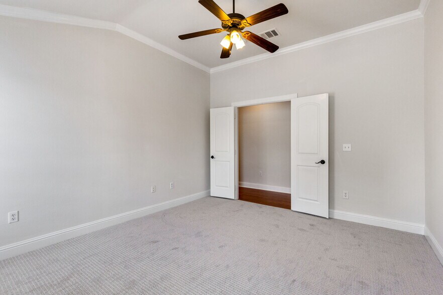 More Photos Of 4210 Prescott Ave, Dallas Apartments For Sale