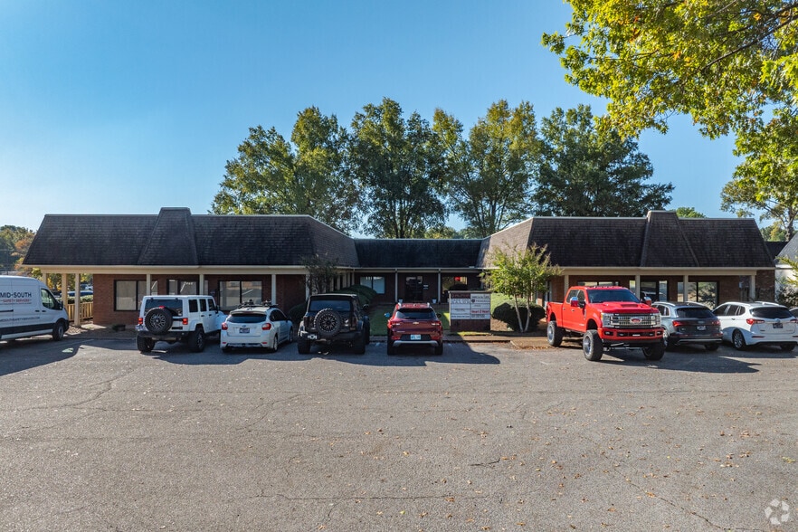 More Photos Of 6255-6273 E Stage Plz, Bartlett Office For Lease