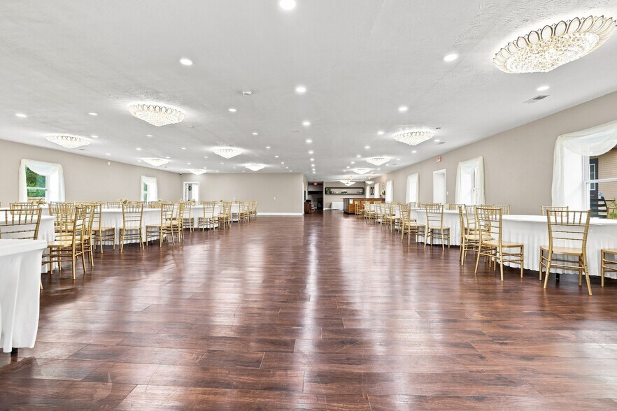 More Photos Of 532 N Kristi Rd, Martinsville Lodge Meeting Hall For Lease
