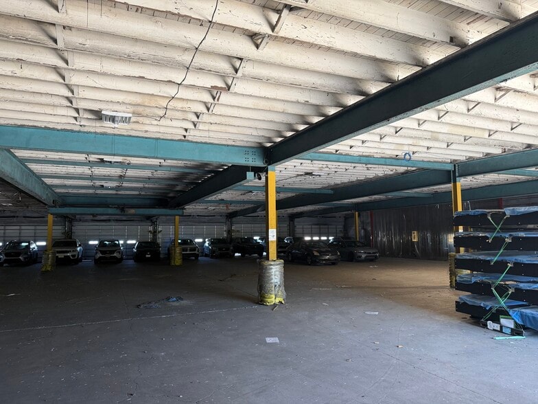 More Photos Of 1132 N Irving St, Allentown Truck Terminal For Lease