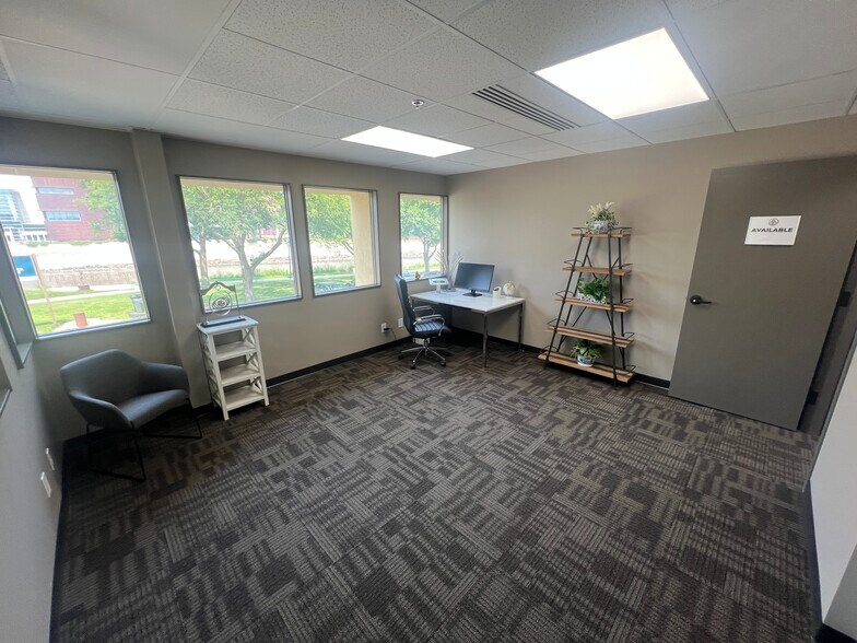 More Photos Of 300 3rd Ave SE, Rochester Coworking Space