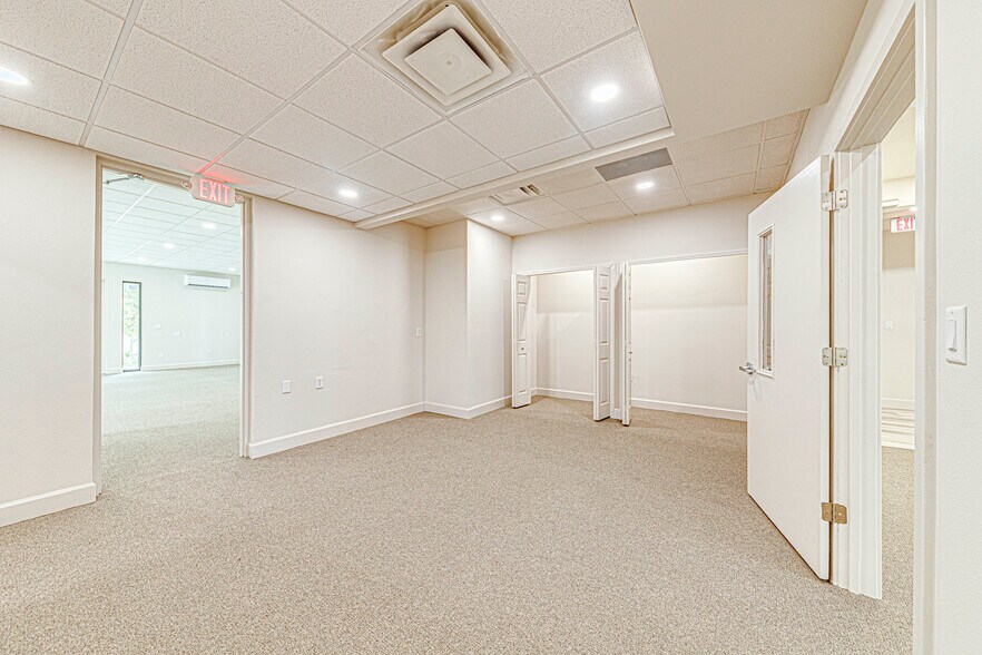 More Photos Of 2803 S Bay St, Eustis Medical For Sale