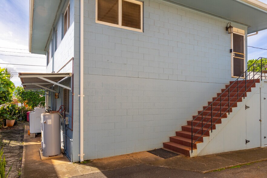 More Photos Of 231 Lehua St, Wahiawa Multifamily For Sale