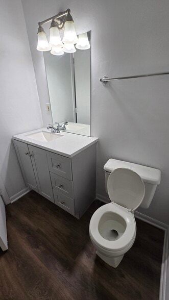 More Photos Of 1001 N 29th St, Omaha Apartments For Sale