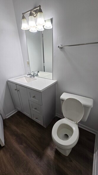 More Photos Of 1001 N 29th St, Omaha Apartments For Sale