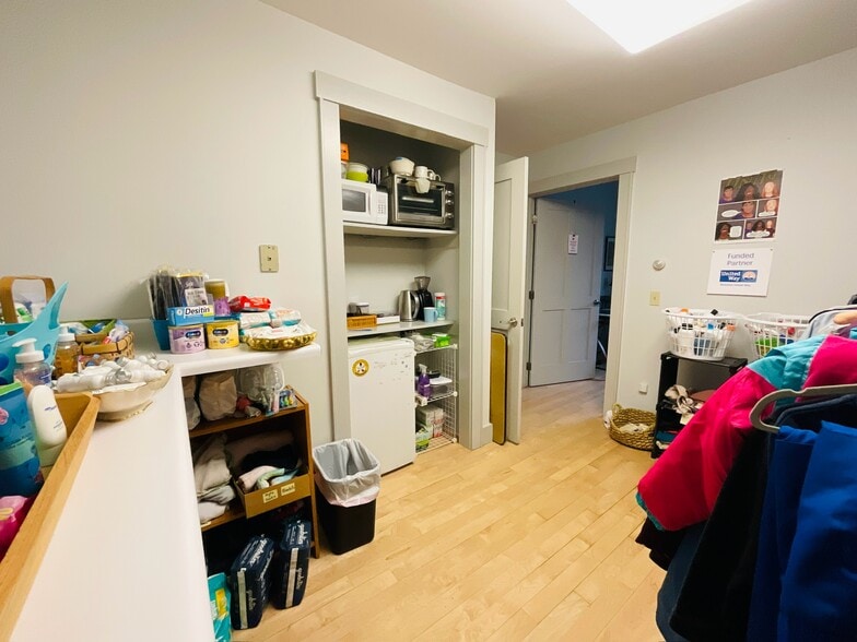 More Photos Of 168 Main St, Great Barrington Office For Sale