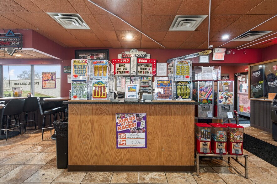 More Photos Of 17646 NE Central Ave, Ham Lake Restaurant For Sale