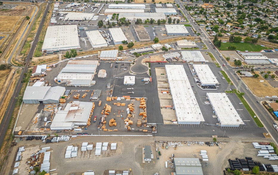 More Photos Of 8180 Industrial Pky, Sacramento Industrial For Lease