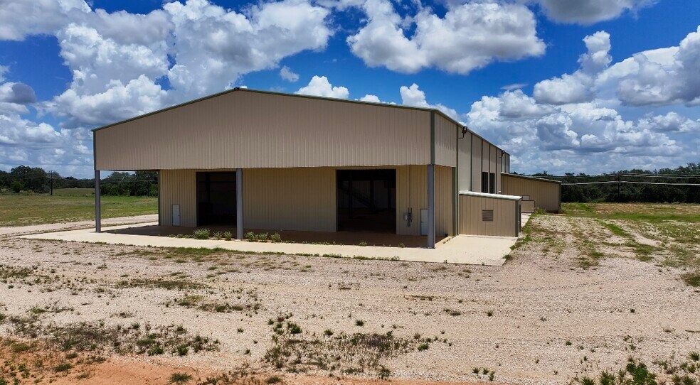 More Photos Of 7836 Old Campbellton Rd, Pleasanton Warehouse For Sale