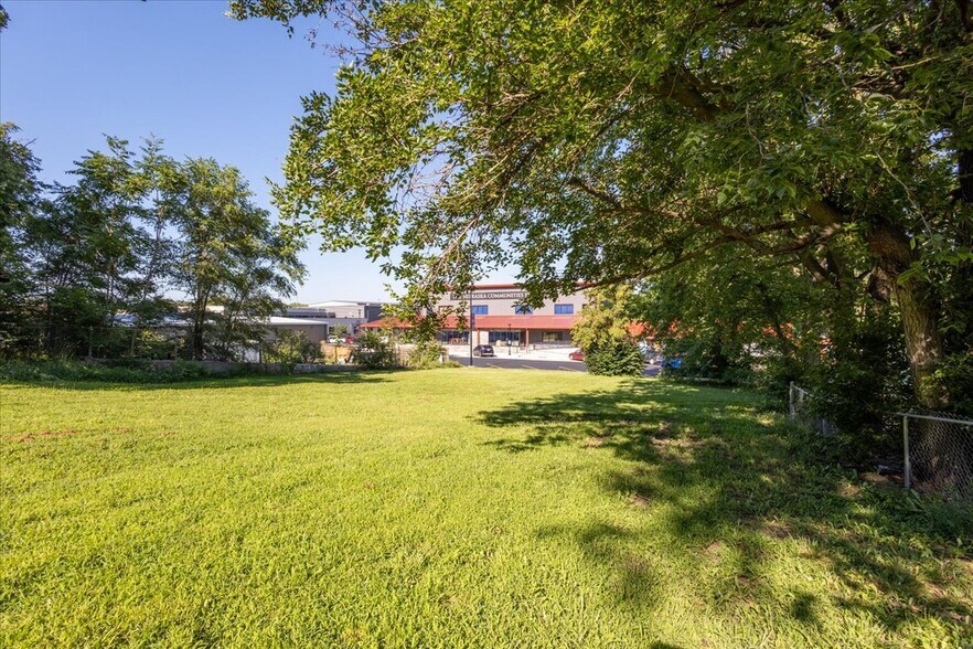 More Photos Of 222 Locust St, Hickman Land For Sale