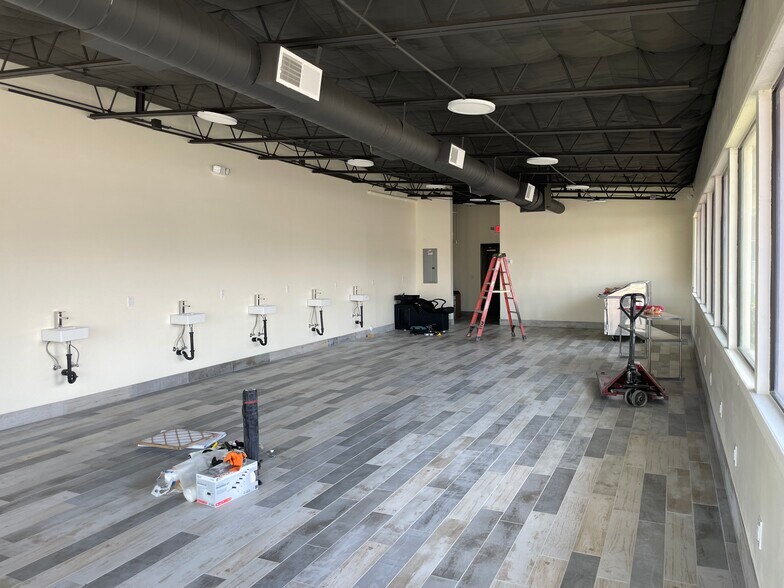 More Photos Of 1231 W Baseline Rd, Mesa Restaurant For Lease