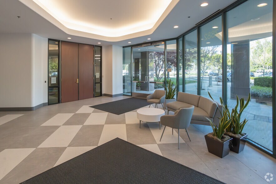 More Photos Of 2882 Prospect Park Dr, Rancho Cordova Office For Lease