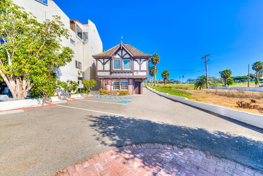 More Photos Of 2449 S El Camino Real, San Clemente Storefront Retail Office For Sale