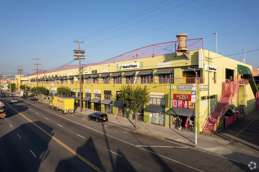 More Photos Of 1100 S San Pedro St, Los Angeles Storefront For Lease