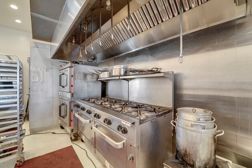 More Photos Of 8091 Balfour Rd, Brentwood Lodge Meeting Hall For Sale