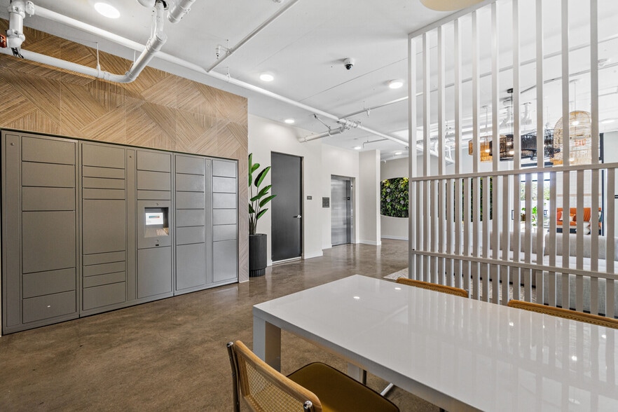 More Photos Of 1559 N Santa Fe Ave, Vista Apartments For Sale