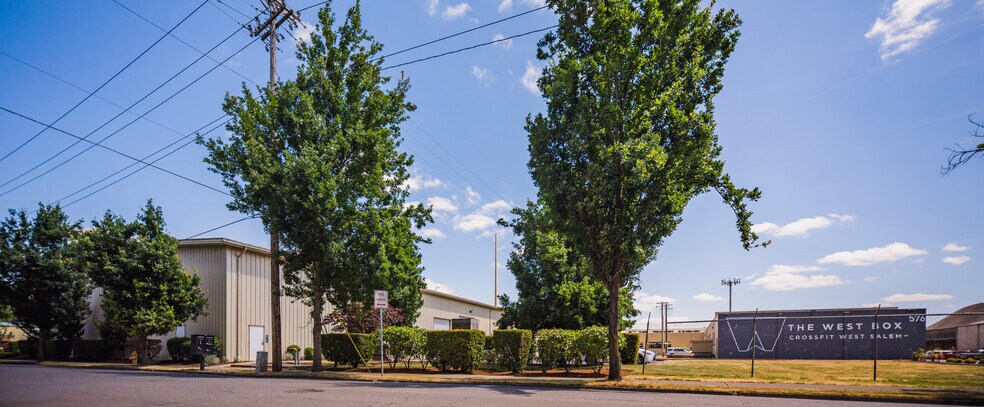 More Photos Of 576 Patterson St NW, Salem Warehouse For Lease