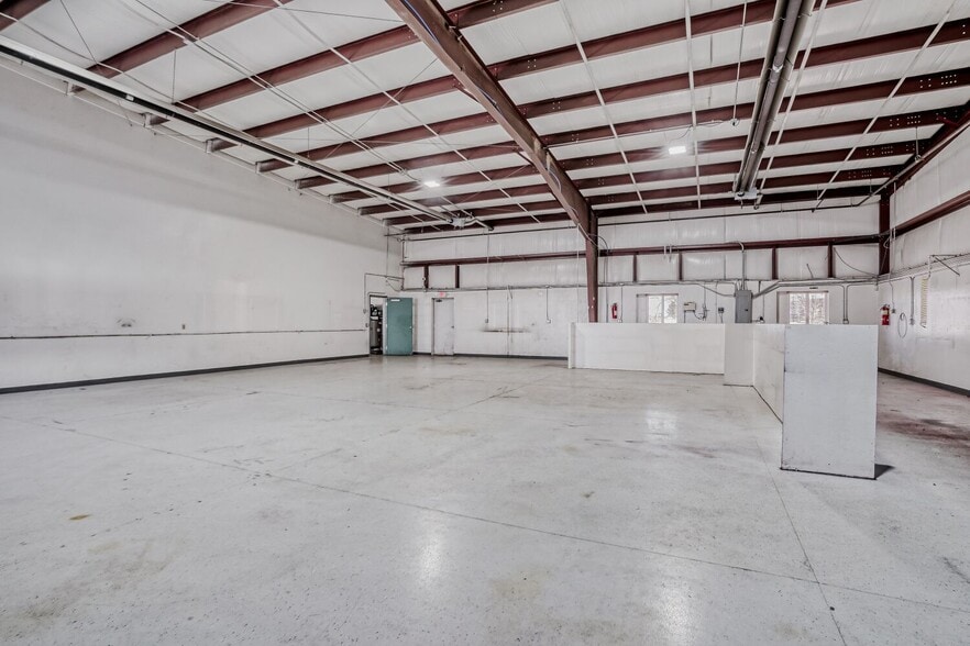 More Photos Of 8681 Rosemary St, Commerce City Warehouse For Sale