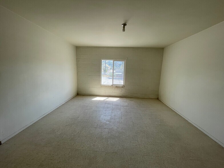 More Photos Of 7216 Valmont St, Tujunga Lodge Meeting Hall For Sale