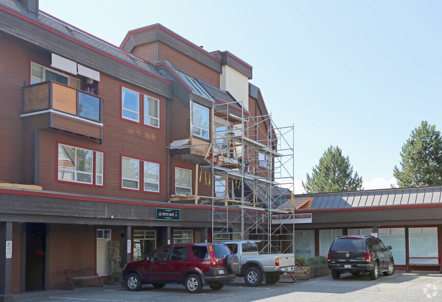 More Photos Of 3711-3763 Delbrook Ave, North Vancouver General Retail For Lease