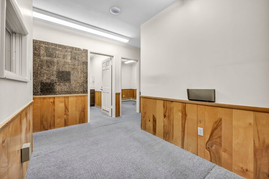 More Photos Of 10570-10574 Ravenna Rd, Twinsburg Office For Lease