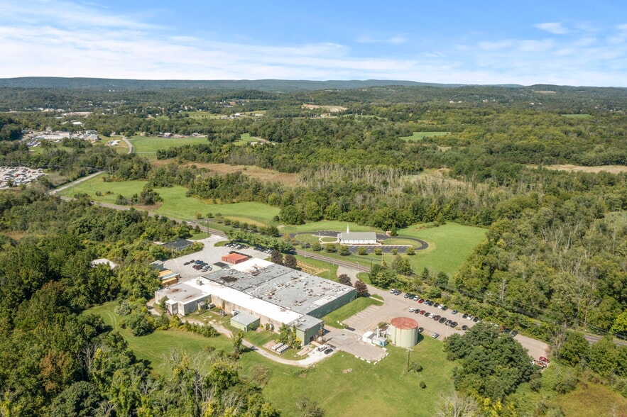 More Photos Of 1434-1440 County Rd, Wantage Warehouse For Sale