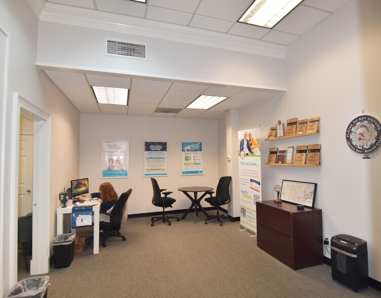 More Photos Of 2021 Richard Jones Rd, Nashville Office For Lease