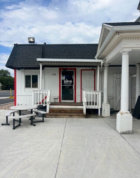 More Photos Of ,  General Retail For Sale