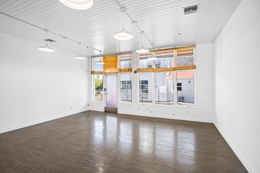 More Photos Of 321 Santa Monica Blvd, Santa Monica Office Residential For Lease