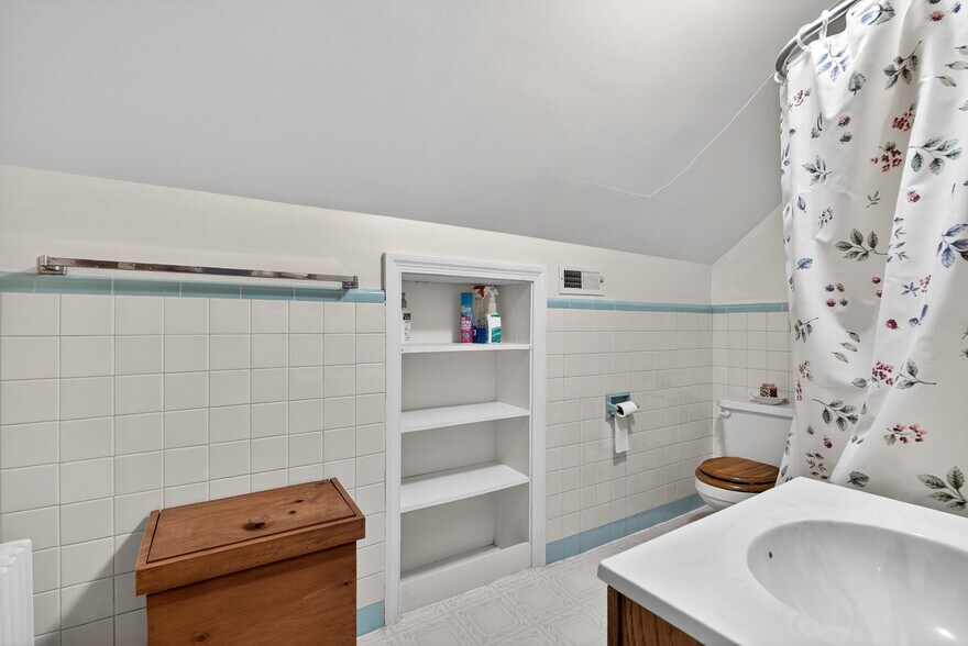 More Photos Of 2870 King William Ave, West Point Land For Sale
