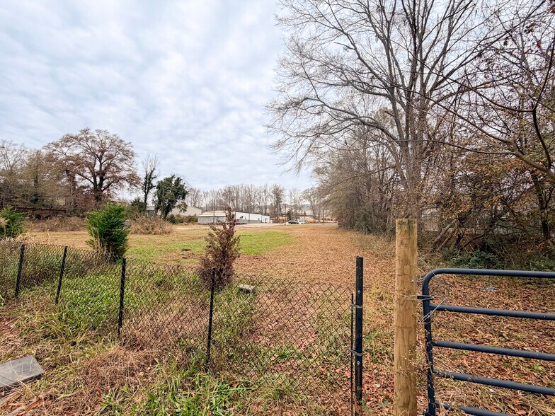 More Photos Of 2723 Poinsett Hwy, Greenville Land For Sale