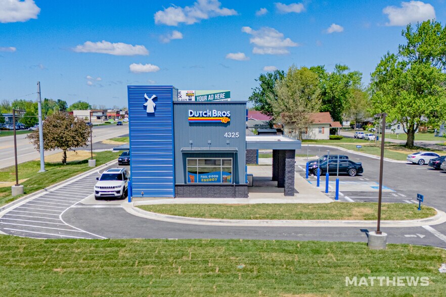 Primary Photo Of 4325 S Western Ave, Marion Fast Food For Sale