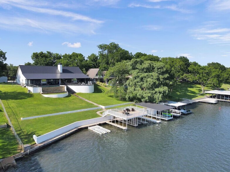 Primary Photo Of 3120 River Oaks Dr, Kingsland Specialty For Sale