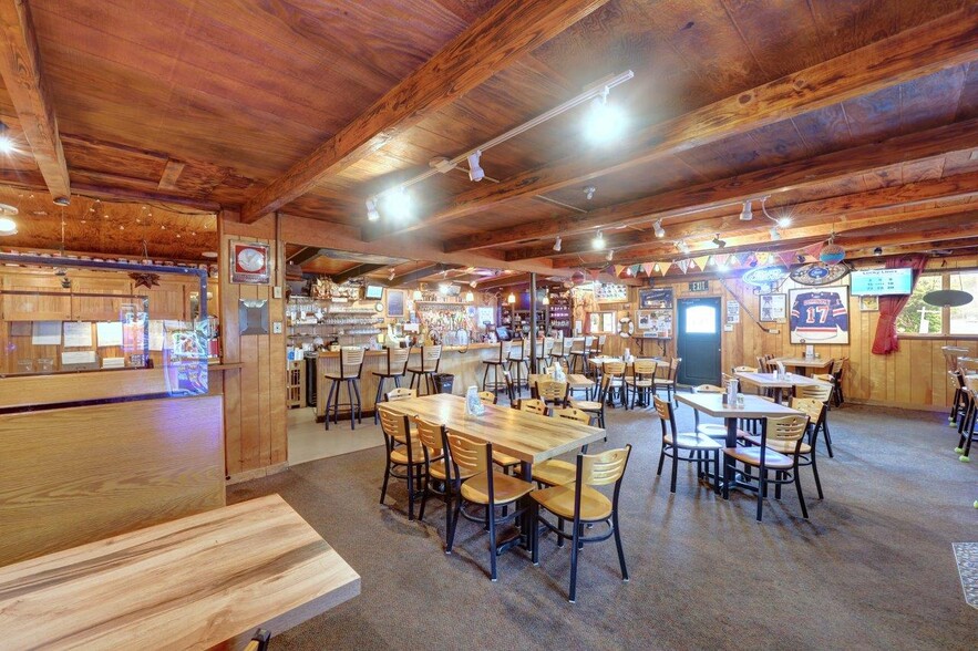 More Photos Of 996 Pacific Dr, Hammond Restaurant For Sale