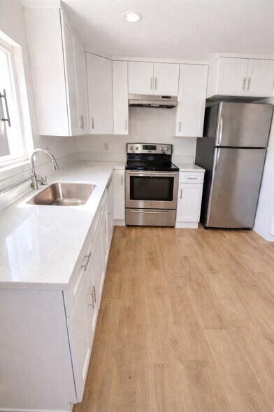 More Photos Of 1236 N Wilmington Blvd, Wilmington Storefront For Lease