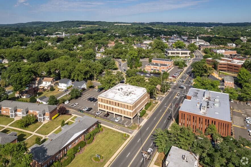 More Photos Of 99 Morris Ave, Springfield Office For Lease