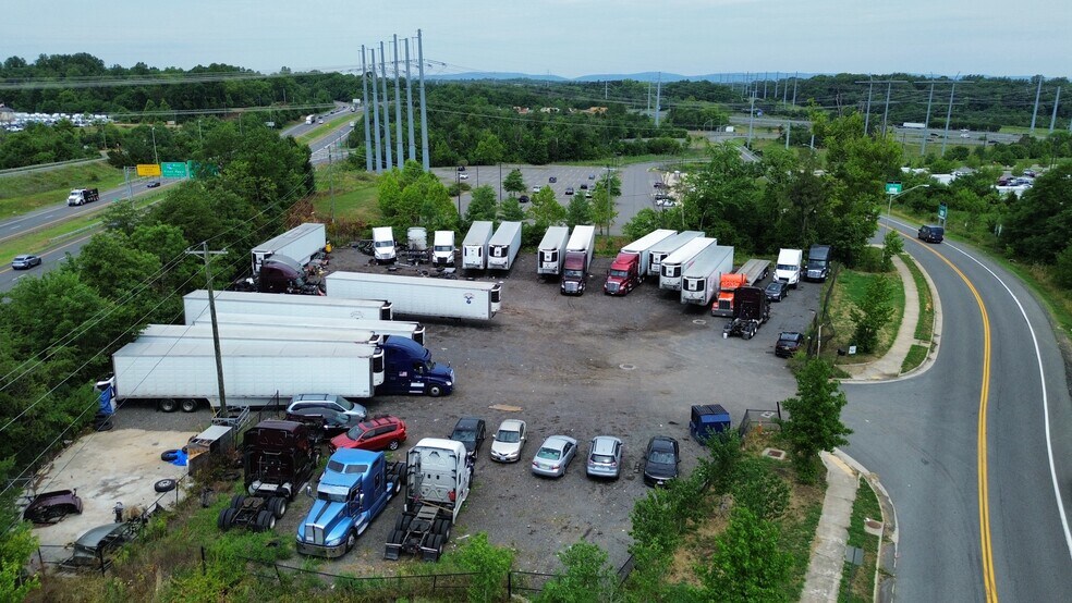 More Photos Of 7404 Cushing Rd, Manassas Land For Lease