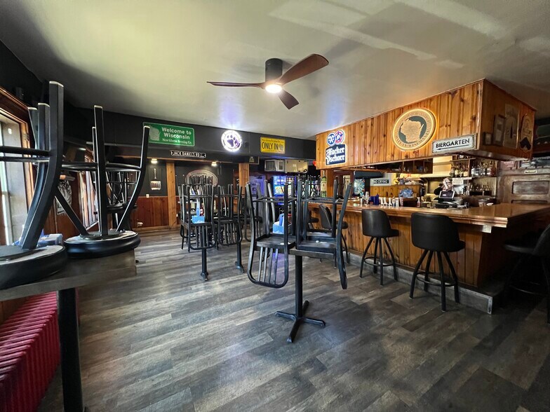 More Photos Of 406 2nd St, New Glarus Bar For Sale