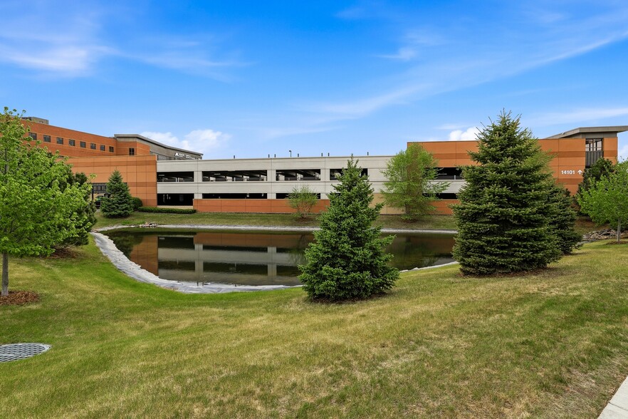 More Photos Of 14101 Fairview Dr, Burnsville Medical For Lease