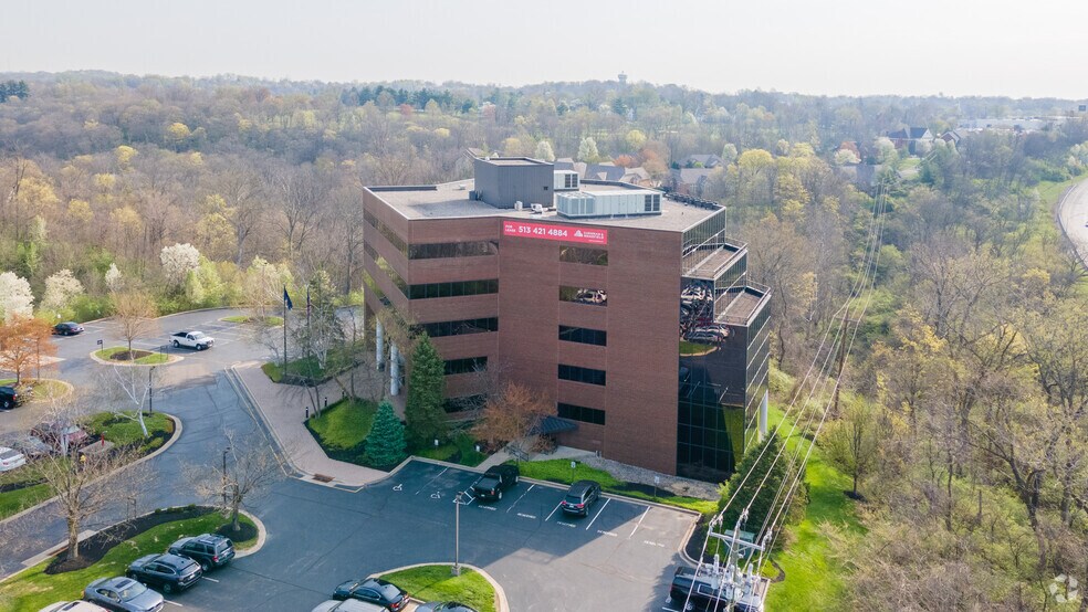 More Photos Of 250 Grandview Dr, Fort Mitchell Office For Lease