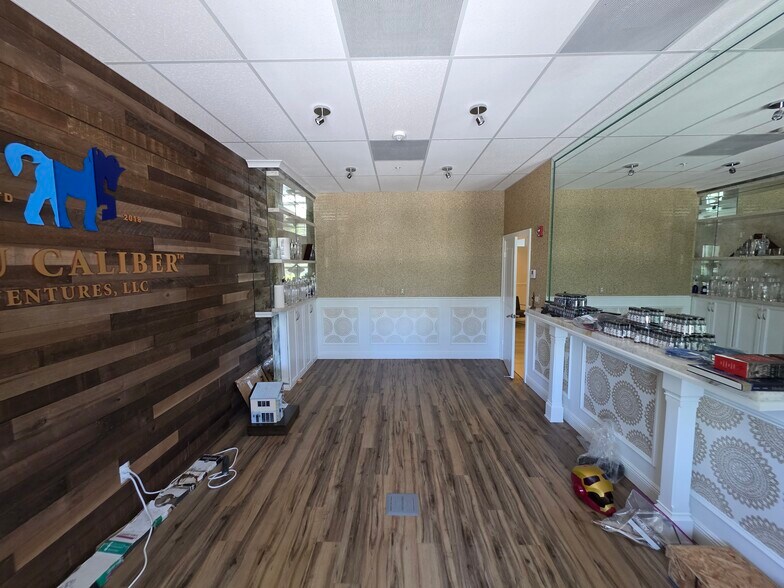 More Photos Of 1044 US Highway 1, Jupiter Medical For Lease