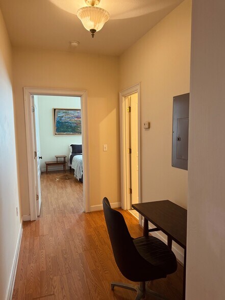 More Photos Of 2737-2739 Cleveland St, Elloree Storefront Retail Office For Sale