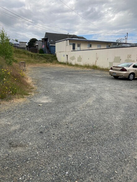 More Photos Of 3105 Hoyt Ave, Everett Office For Sale