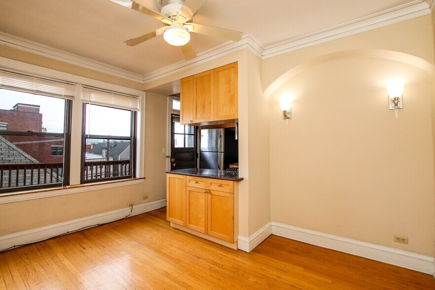 More Photos Of 3751 N Marshfield Ave, Chicago Apartments For Sale