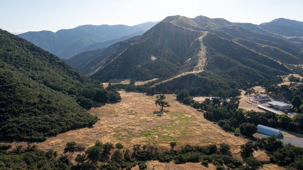 More Photos Of 36059 Golden State Hwy, Castaic Lodge Meeting Hall For Sale