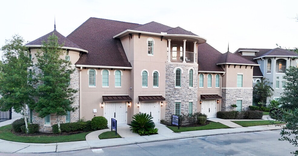 More Photos Of 6546 Greatwood Pky, Sugar Land Office For Sale