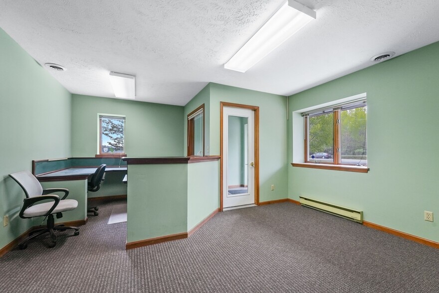 More Photos Of 9435 E Cherry Bend Rd, Traverse City Warehouse For Sale